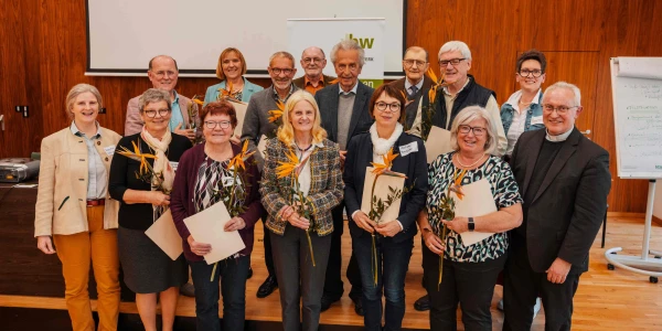 gruppenfoto-homepage-600x300-crop-31-57.webp